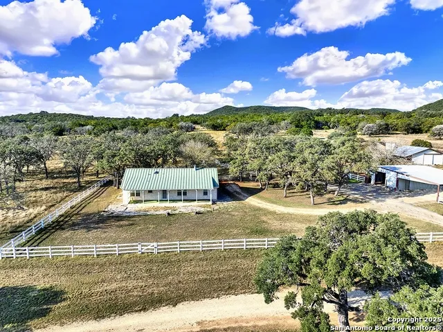 16103 State Highway 16 N Medina, TX 78055